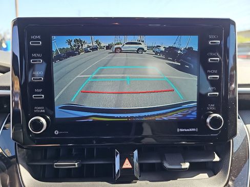 Used 2021 Toyota Corolla LE w/ Carpet Mat Package (TMS) image 21