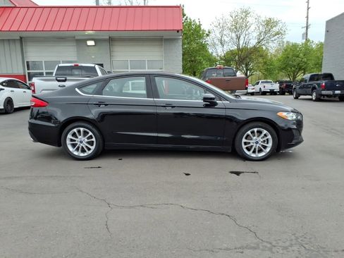 Used 2020 Ford Fusion SE FWD image 6