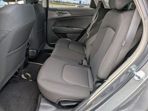 Used 2025 Kia Sportage LX image 29