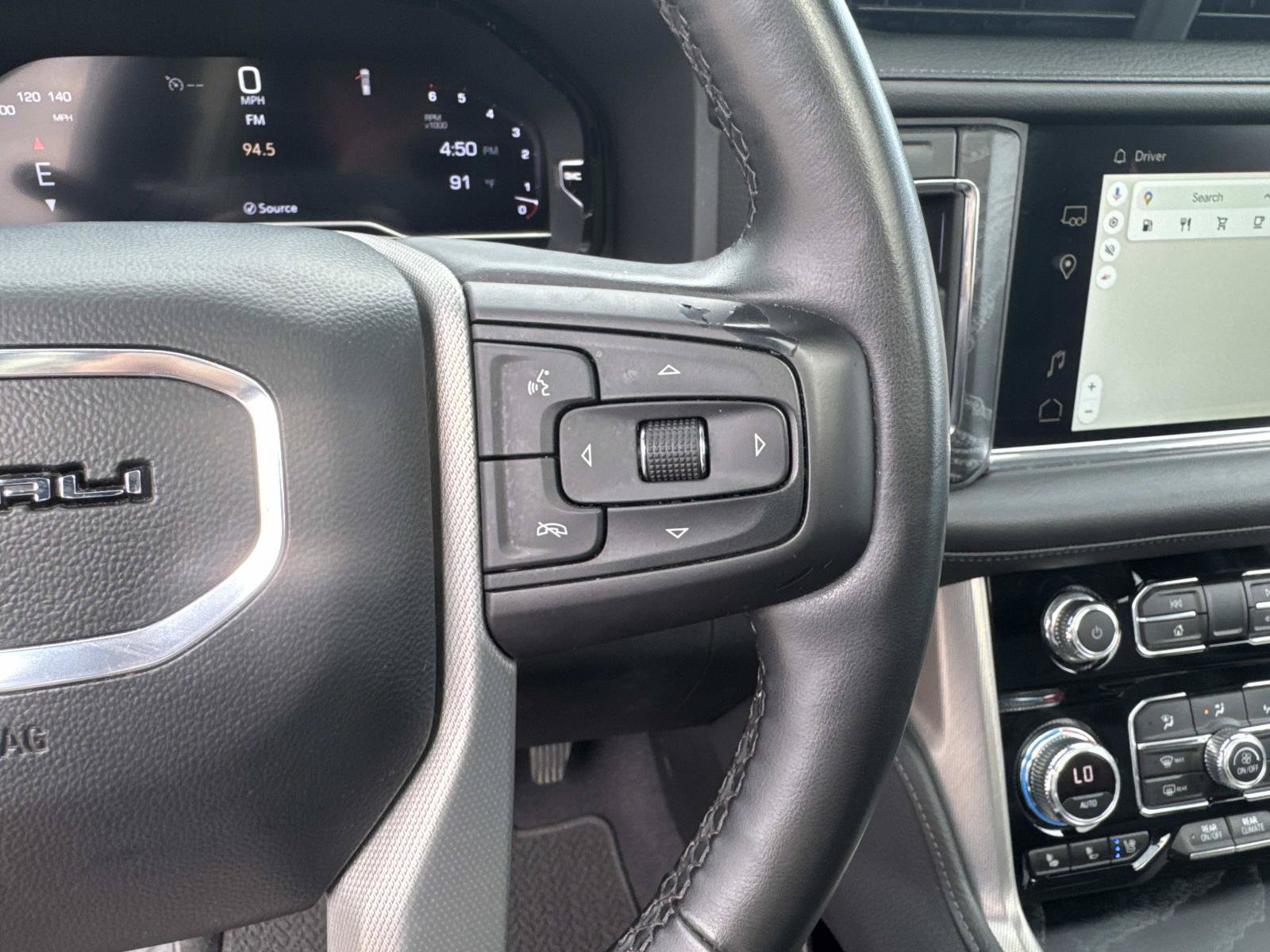 Used 2023 GMC Yukon Denali AWD/4WD image 27