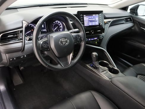 Used 2023 Toyota Camry SE FWD image 13