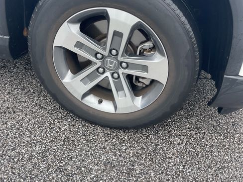 Used 2023 Honda Pilot EX-L image 11