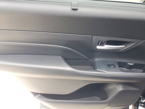 Certified 2025 Toyota Grand Highlander FWD image 16
