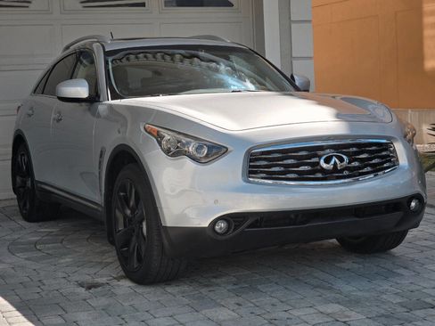 Used 2011 INFINITI FX50 AWD w/ Sport Pkg image 25
