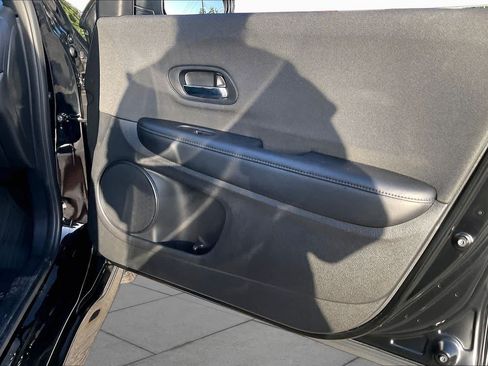 Used 2019 Honda HR-V Sport image 22