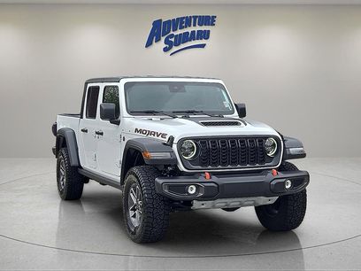 Used 2025 Jeep Gladiator Mojave w/ Convenience Group