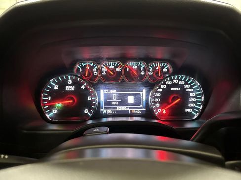 Used 2017 Chevrolet Silverado 1500 LTZ AWD/4WD image 12