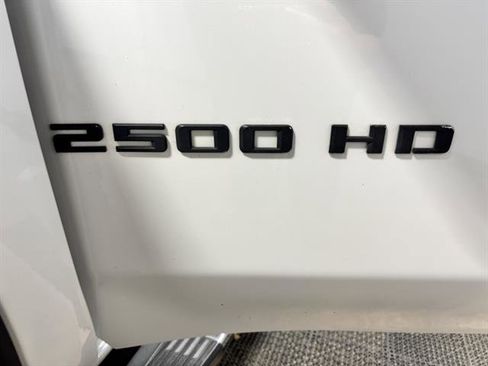 Used 2020 Chevrolet Silverado 2500 High Country w/ Z71 Off-Road Package image 21