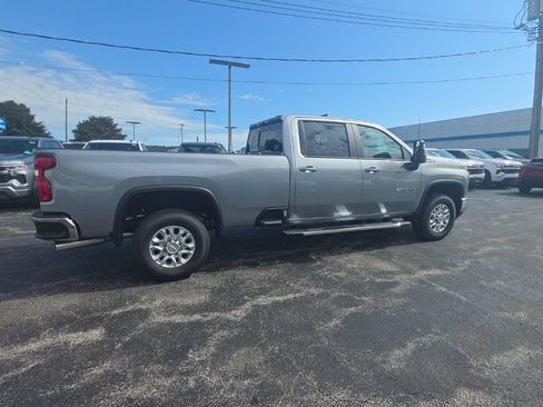 New 2026 Chevrolet Silverado 3500 LT w/ Safety Package AWD/4WD image 9