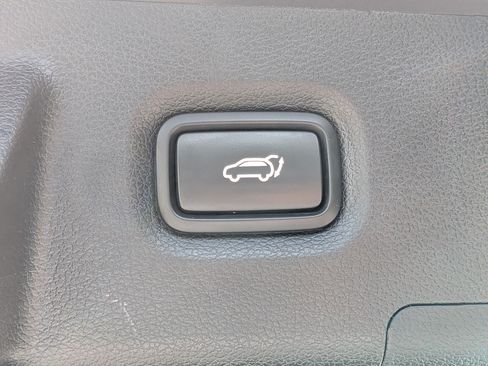 Used 2020 Hyundai Santa Fe Limited w/ Cargo Package FWD image 14