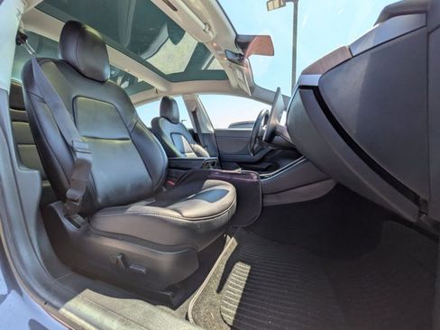 Used 2019 Tesla Model 3 Standard Range Plus RWD image 19
