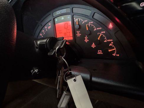 Used 1994 Chevrolet Corvette Coupe RWD image 13