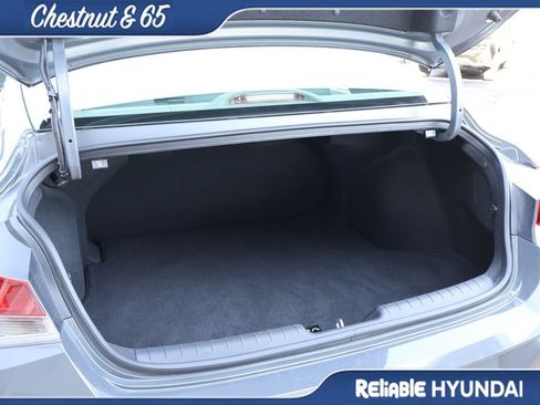 Certified 2024 Hyundai Elantra SE FWD image 15