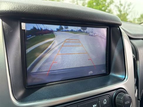 Used 2017 Chevrolet Suburban Premier AWD/4WD image 35