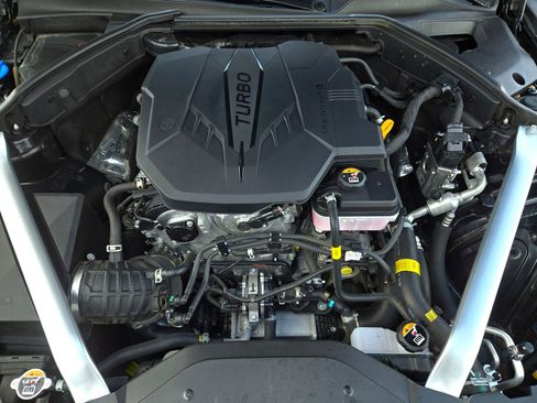 Used 2025 Genesis G70 2.5T AWD/4WD image 25