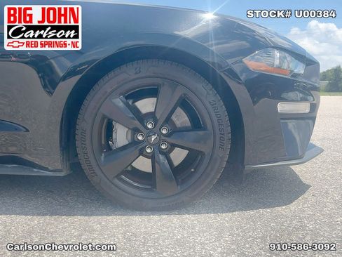 Used 2022 Ford Mustang GT Premium w/ Black Accent Package RWD image 37