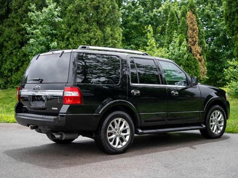 Used 2017 Ford Expedition Limited AWD/4WD image 5