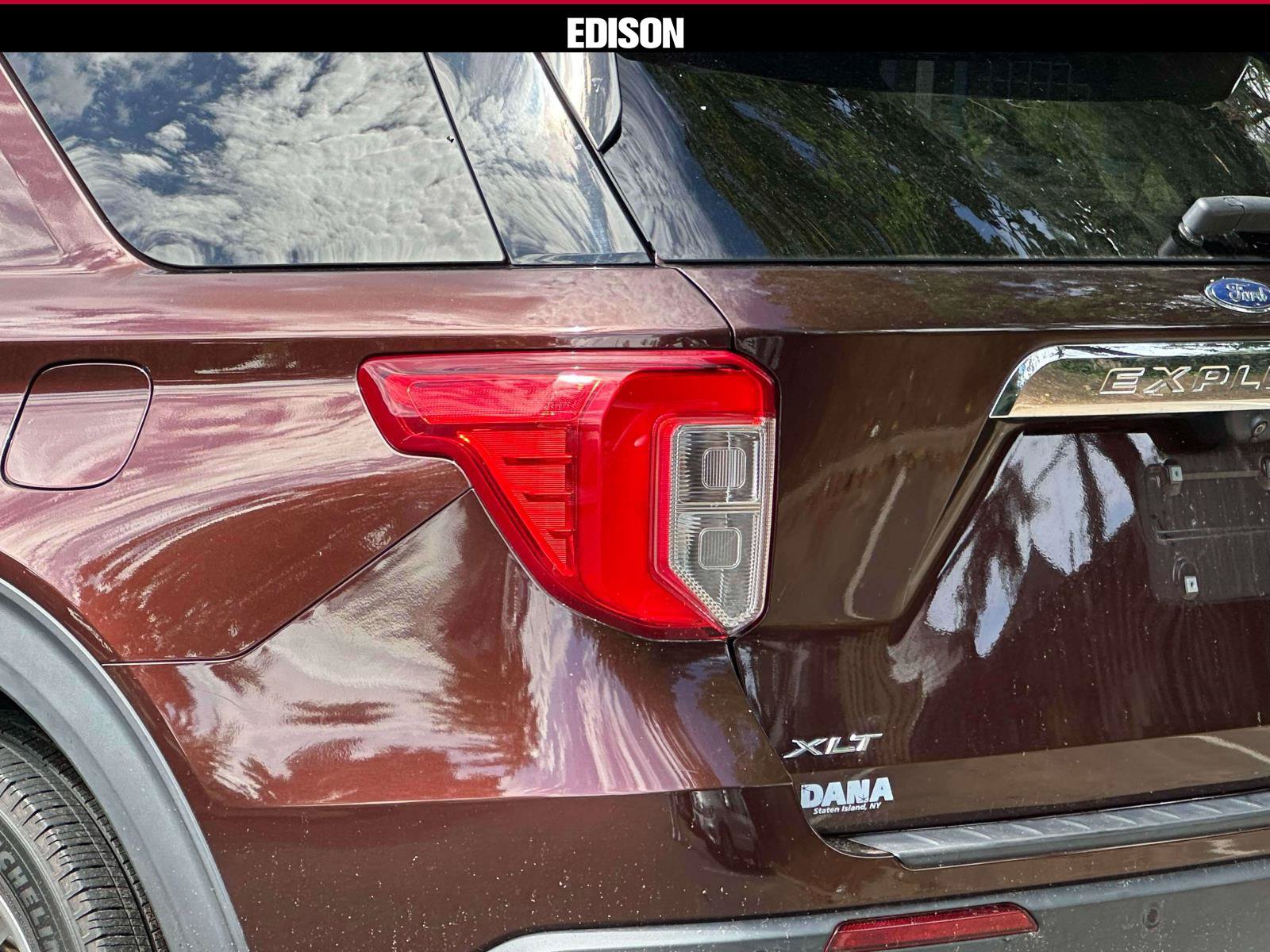 Used 2020 Ford Explorer XLT w/ Equipment Group 202A AWD/4WD image 8