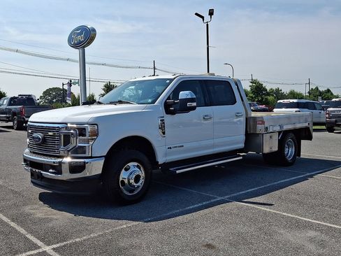 Used 2022 Ford F350 Lariat w/ Lariat Ultimate Package AWD/4WD image 3