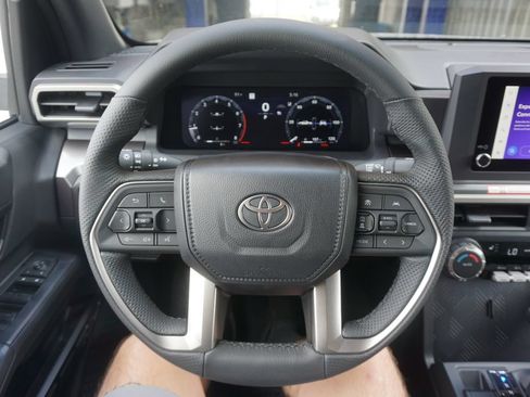 New 2026 Toyota Tacoma TRD Off-Road AWD/4WD image 3