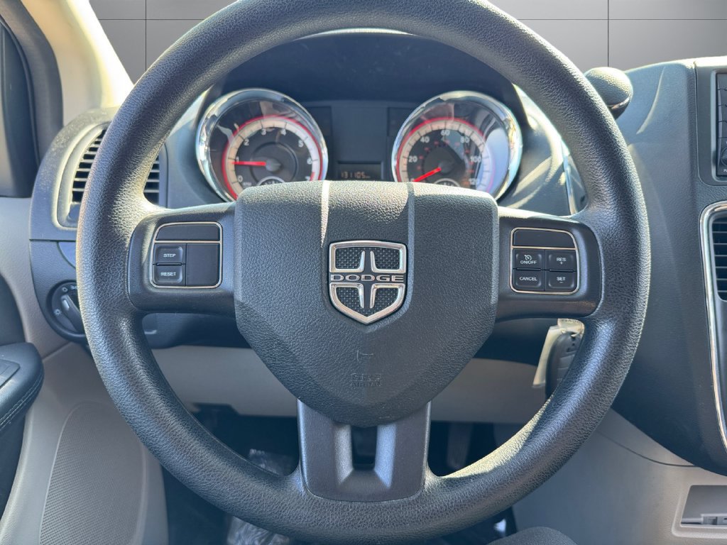 Used 2018 Dodge Grand Caravan SE FWD image 13
