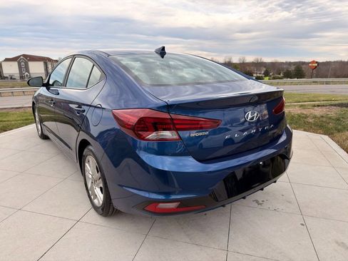 Used 2019 Hyundai Elantra SEL image 3