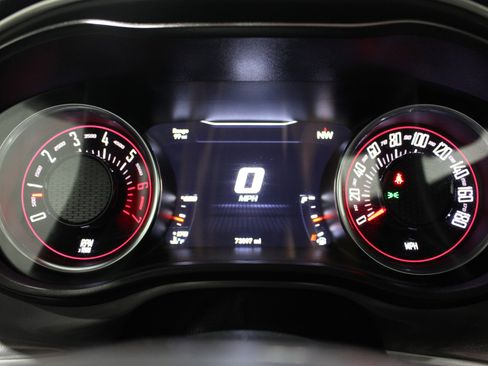 Used 2022 Dodge Challenger R/T Scat Pack RWD image 13