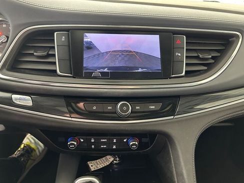 Used 2020 Buick Enclave Essence w/ Sound and Sites Package FWD image 22
