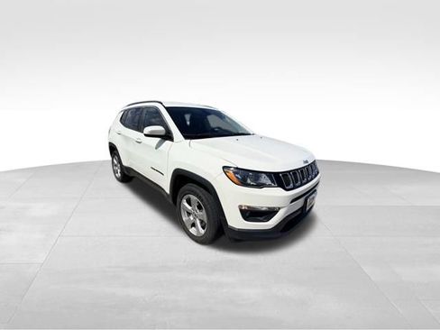 Used 2021 Jeep Compass Latitude AWD/4WD image 4