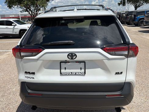 Used 2025 Toyota RAV4 XLE Premium FWD image 4