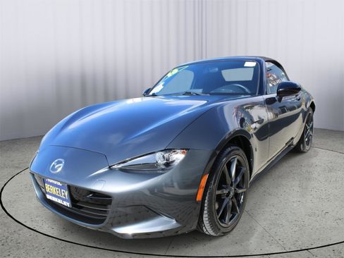 Used 2016 MAZDA MX-5 Miata Club image 4