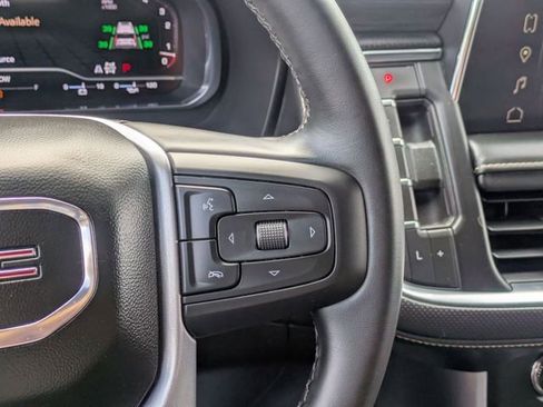 Used 2023 GMC Yukon SLT image 19