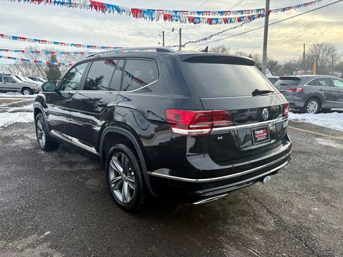 Used 2019 Volkswagen Atlas SE w/ Panoramic Sunroof Package image 3