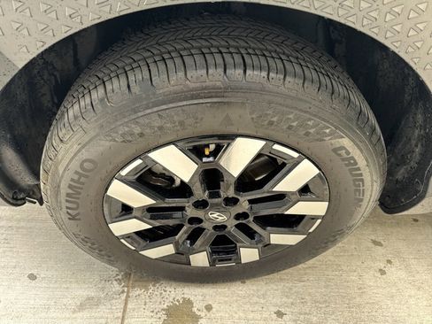 Certified 2025 Hyundai Santa Cruz SE image 21