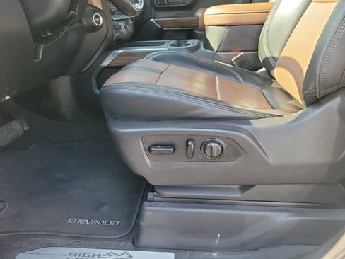 Certified 2021 Chevrolet Silverado 2500 High Country w/ Z71 Off-Road Package AWD/4WD image 20