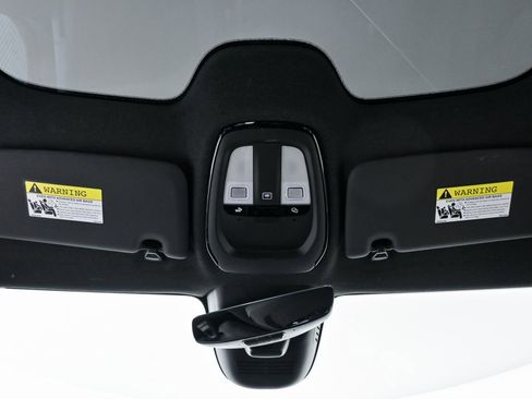 Certified 2023 Volvo C40 P8 Recharge Ultimate image 21