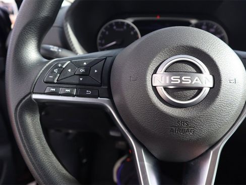 Certified 2025 Nissan Sentra SV image 21