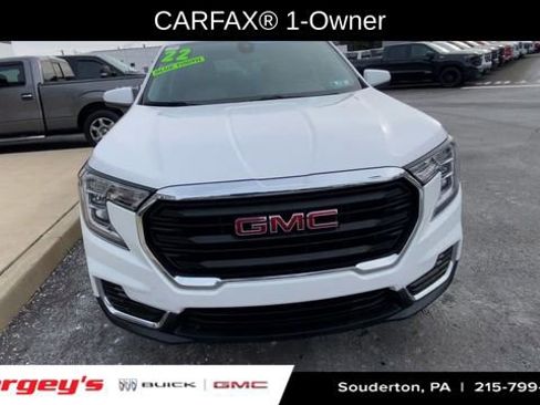Certified 2022 GMC Terrain SLE w/ Driver Convenience Package image 3