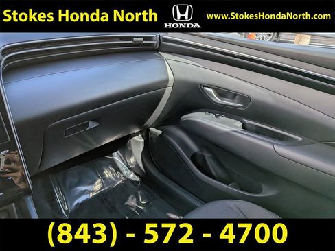 Used 2023 Hyundai Santa Cruz SEL Premium image 17