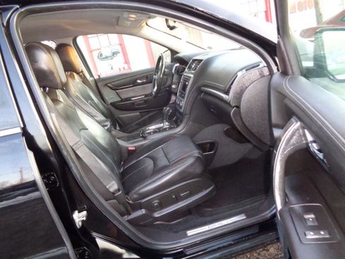 Used 2016 GMC Acadia SLT image 19