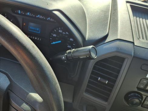 Used 2019 Ford F550 2WD Regular Cab Super Duty image 28