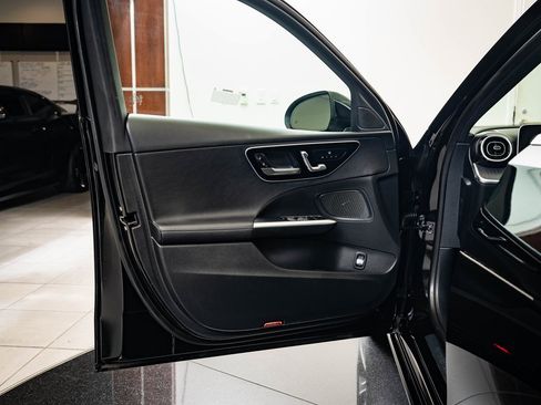 Certified 2025 Mercedes-Benz C 300 4MATIC Sedan image 24