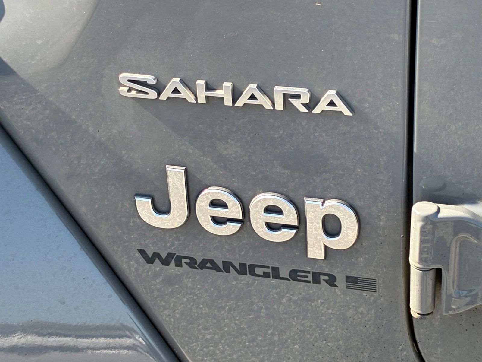 Used 2023 Jeep Wrangler Unlimited Sahara w/ Cold Weather Group AWD/4WD image 6