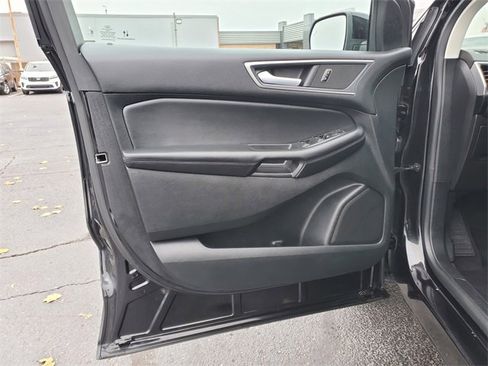 Certified 2024 Ford Edge SEL w/ Convenience Package image 9