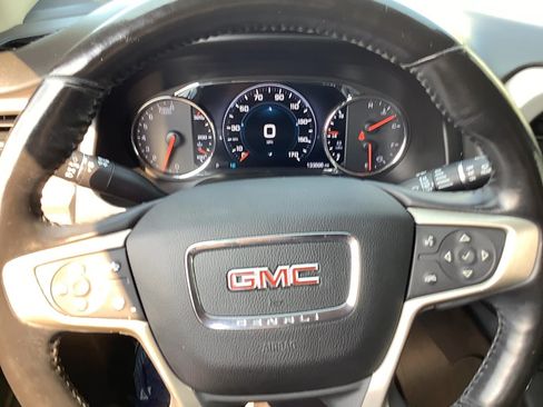 Used 2018 GMC Acadia Denali w/ Technology Package AWD/4WD image 13