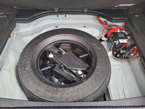 Used 2016 Mercedes-Benz E 350 4MATIC Sedan image 63