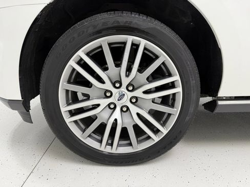 Used 2022 Ford Expedition Limited image 10