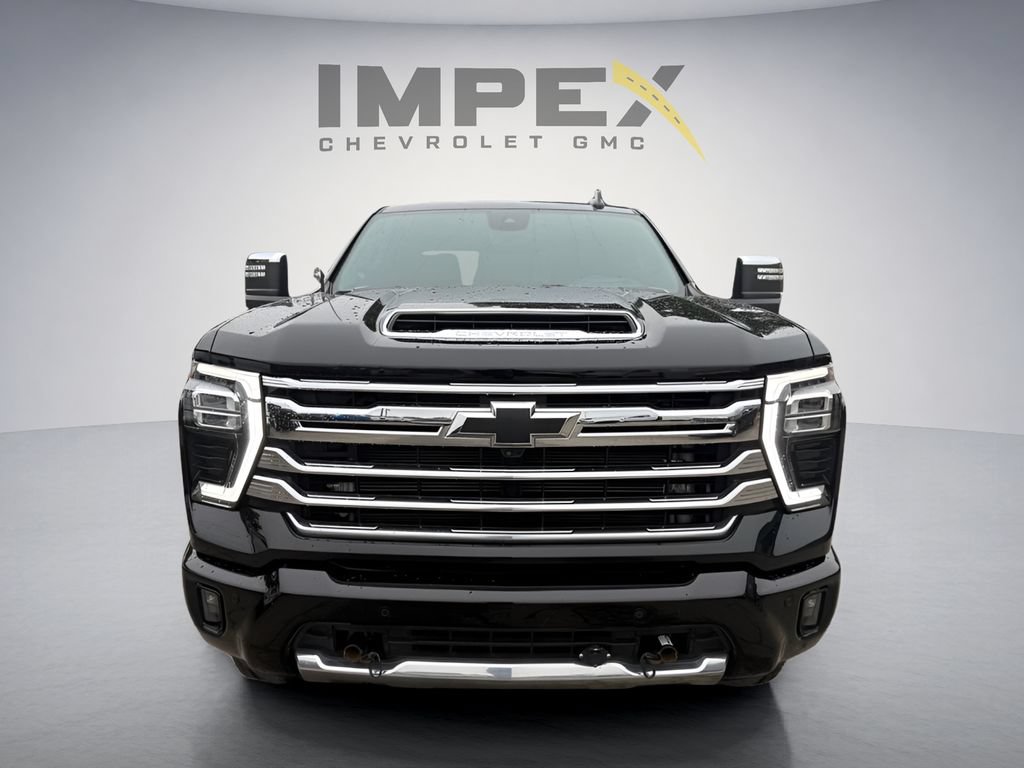 Used 2025 Chevrolet Silverado 2500 High Country w/ High Country Premium Package AWD/4WD image 8