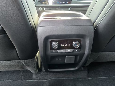 New 2026 Chevrolet Traverse High Country image 15