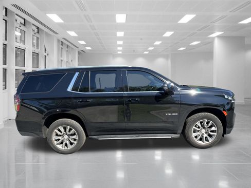 Used 2024 Chevrolet Tahoe LT w/ LT Signature Plus Package RWD image 4